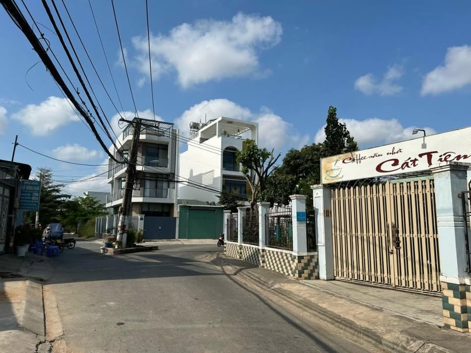 Đất nền hẻm 274 Nguyễn Văn Tạo 120m² giá 4.79 tỷ - Dễ đầu tư, vị trí đắc địa!