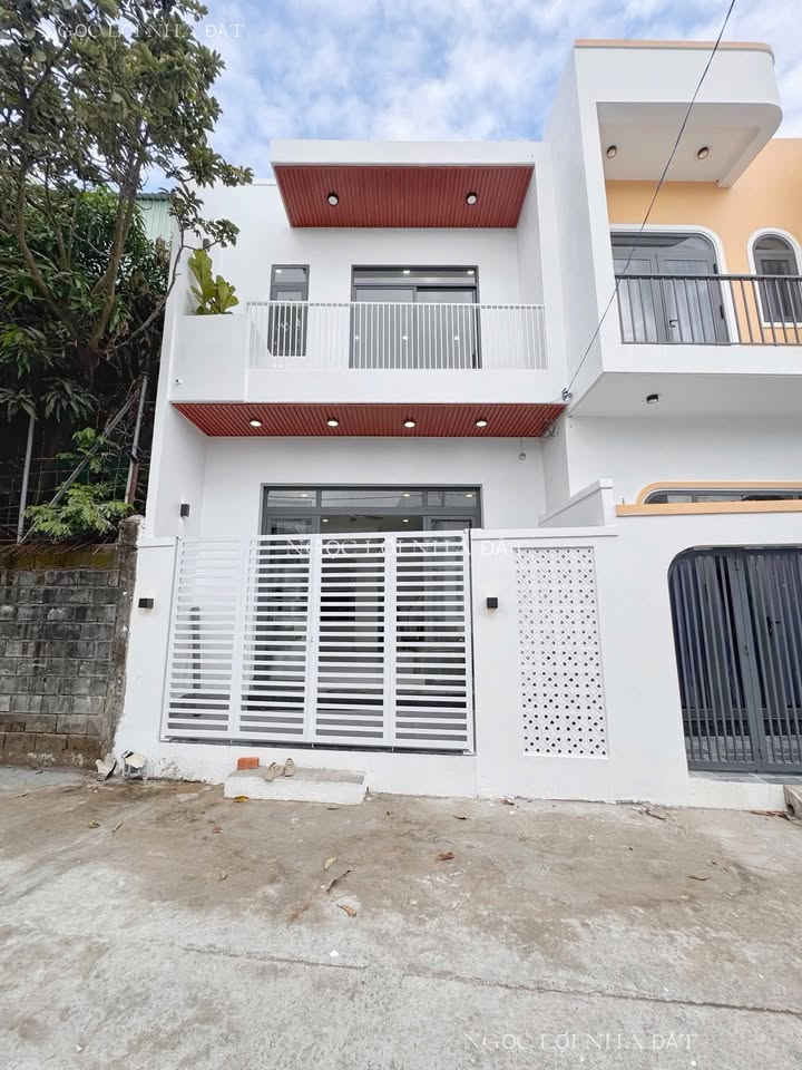 Nhà 1 Trệt 1 Lầu Rạch Giá 44m² giá 1.49 tỷ - Thiết kế hiện đại, nội thất cao cấp!