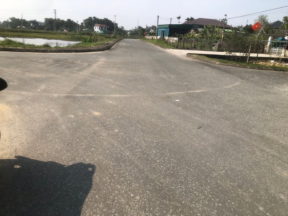 Bán đất Nam Thượng, Thạch Đài 195m² giá 3.8 tỷ - Đường 12m thuận lợi giao thông!