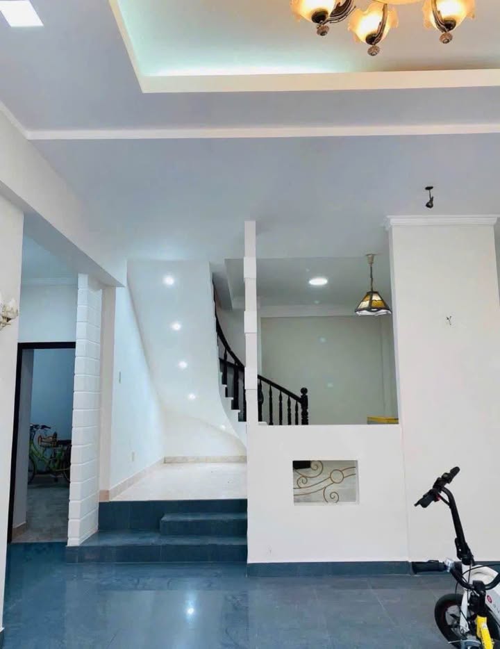 Nhà cho thuê đẹp tại Phạm Văn Thuận, Tân Mai 112m² - Thiết kế hiện đại, tiện nghi đầy đủ