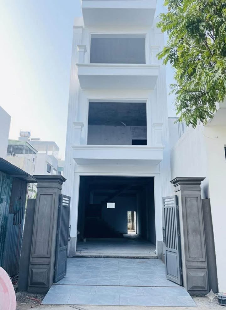 Nhà 3 tầng TĐC Phú Xuân 67m² giá 3 tỷ - Thiết kế Tân cổ điển sang trọng!