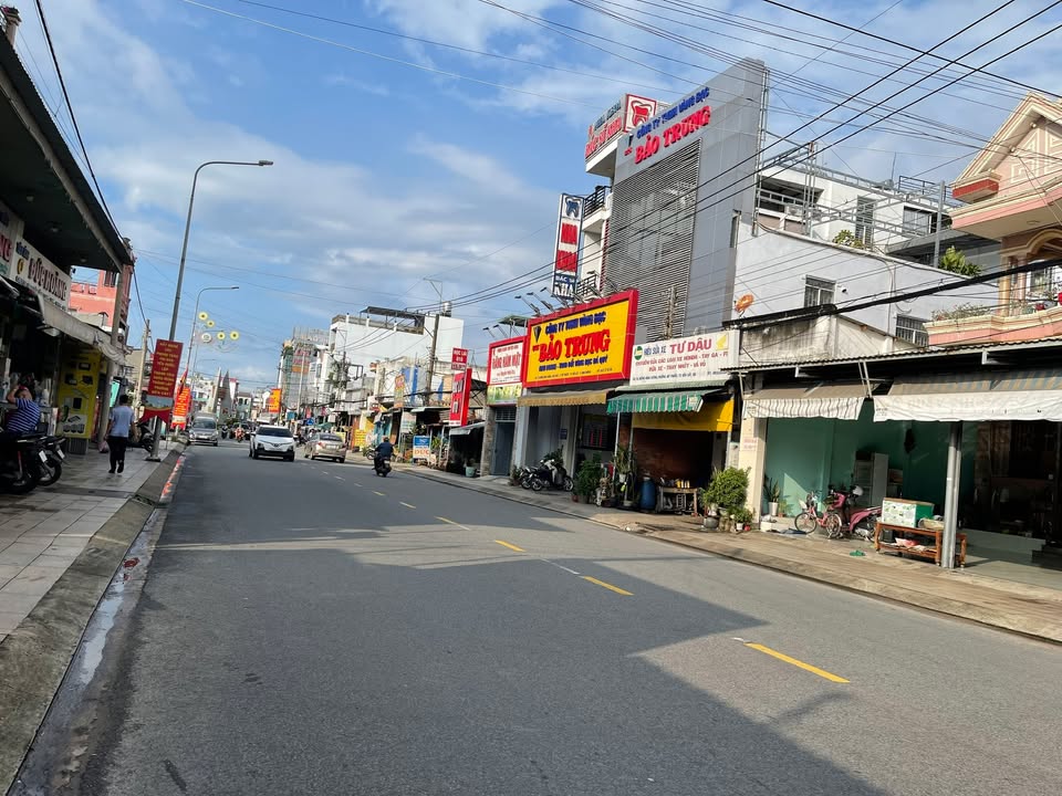 Mặt tiền kinh doanh Lộ 7A Bến Cát 119m² giá 8 tỷ - Cơ hội đầu tư hấp dẫn!