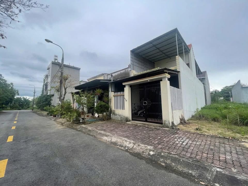 Nhà mặt tiền KDC Bùi Tá Hán, Đà Nẵng 100m² giá 1.5 tỷ - Thương lượng chính chủ!