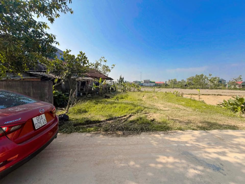 Đất nền Thạch Hà 144m² giá 1.6 tỷ - Đường Nguyễn Xí ô tô tránh nhau!