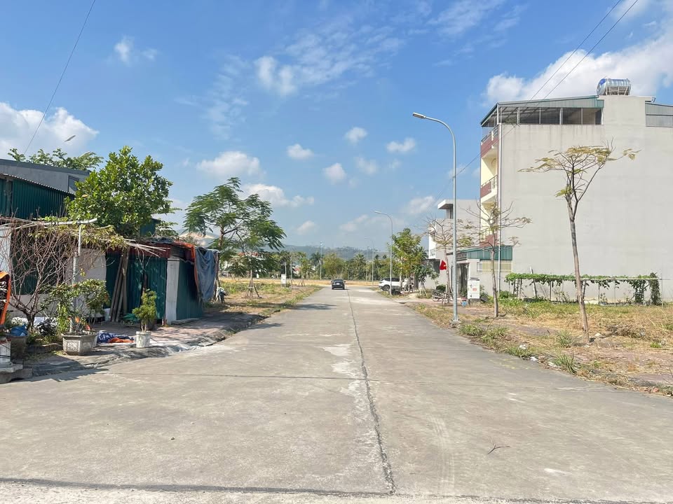 Đất nền Bắc Sông Trới Hạ Long 110m² giá 2.75 tỷ - Đầu tư sinh lời ngay!