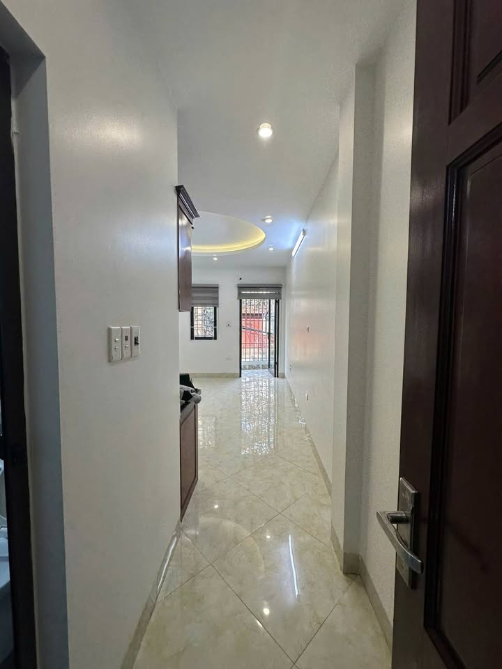 Nhà phố Đông Ngạc 36m² giá thỏa thuận - Vỉa hè rộng, kinh doanh sầm uất!