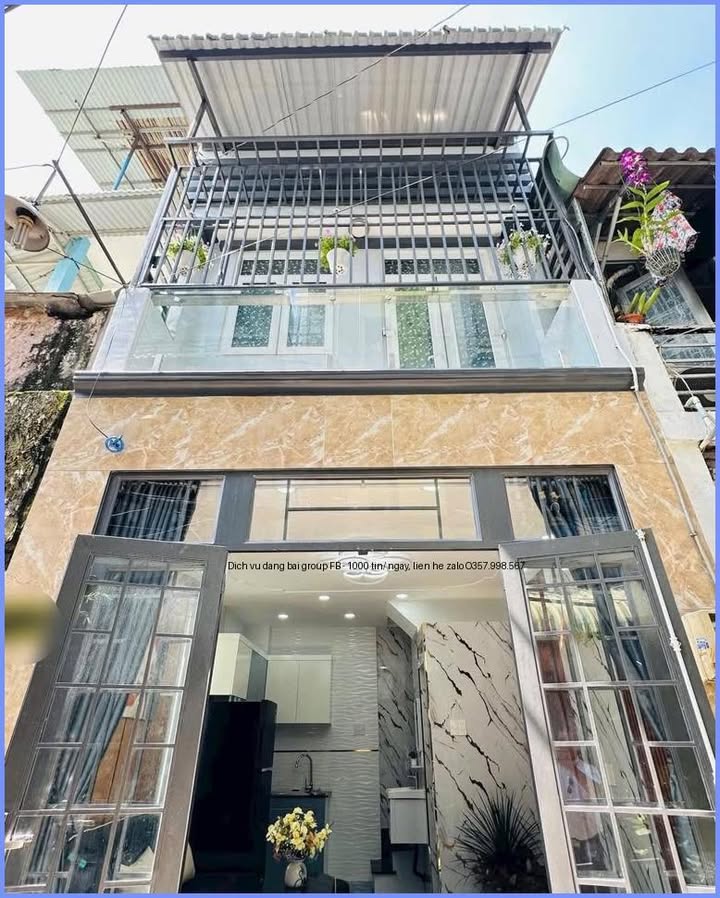 Nhà Gò Vấp 18m² giá 3.25 tỷ - Hẻm xe hơi thông, sẵn sàng vào ở!