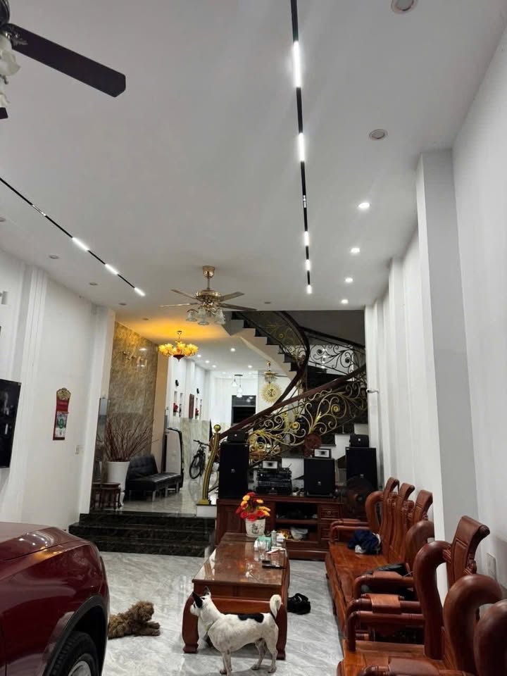 Nhà mặt tiền Đống Đa, Quy Nhơn 107m² giá 8.5 tỷ - View sông tuyệt đẹp!