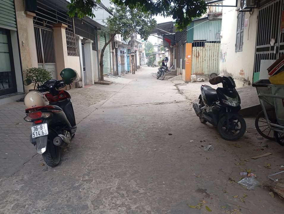 Bán nhà kiên cố 70m² mặt tiền 4m - Kinh doanh sầm uất tại Hoàn Sơn, Tiên Du