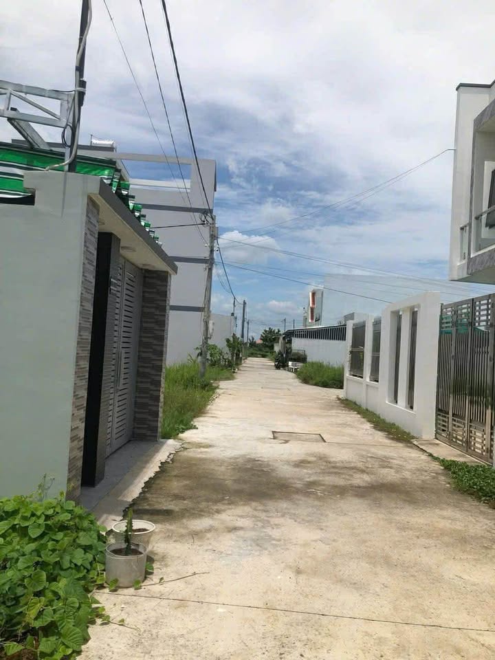 Lô đất thổ cư Hẻm 42, Phường 4, TP Tân An 96m² giá 1.4 tỷ - Đầu tư sinh lời hấp dẫn!