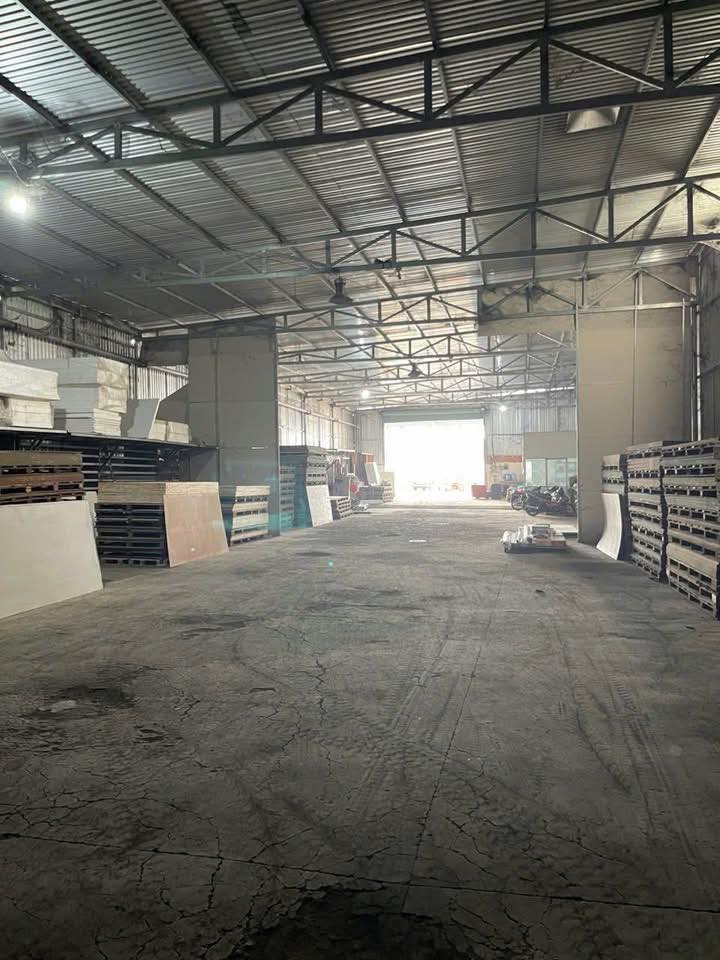 Kho bán tại Vành đai 10/3 Buôn Ma Thuột 1201m² giá 12 tỷ - Đường lớn xe container vào tận nơi!