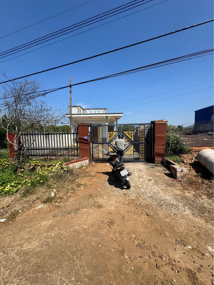 Lô đất Hòa Trung, Di Linh 3,7 sào giá 3,75 tỷ - Gần khu dân cư sầm uất!