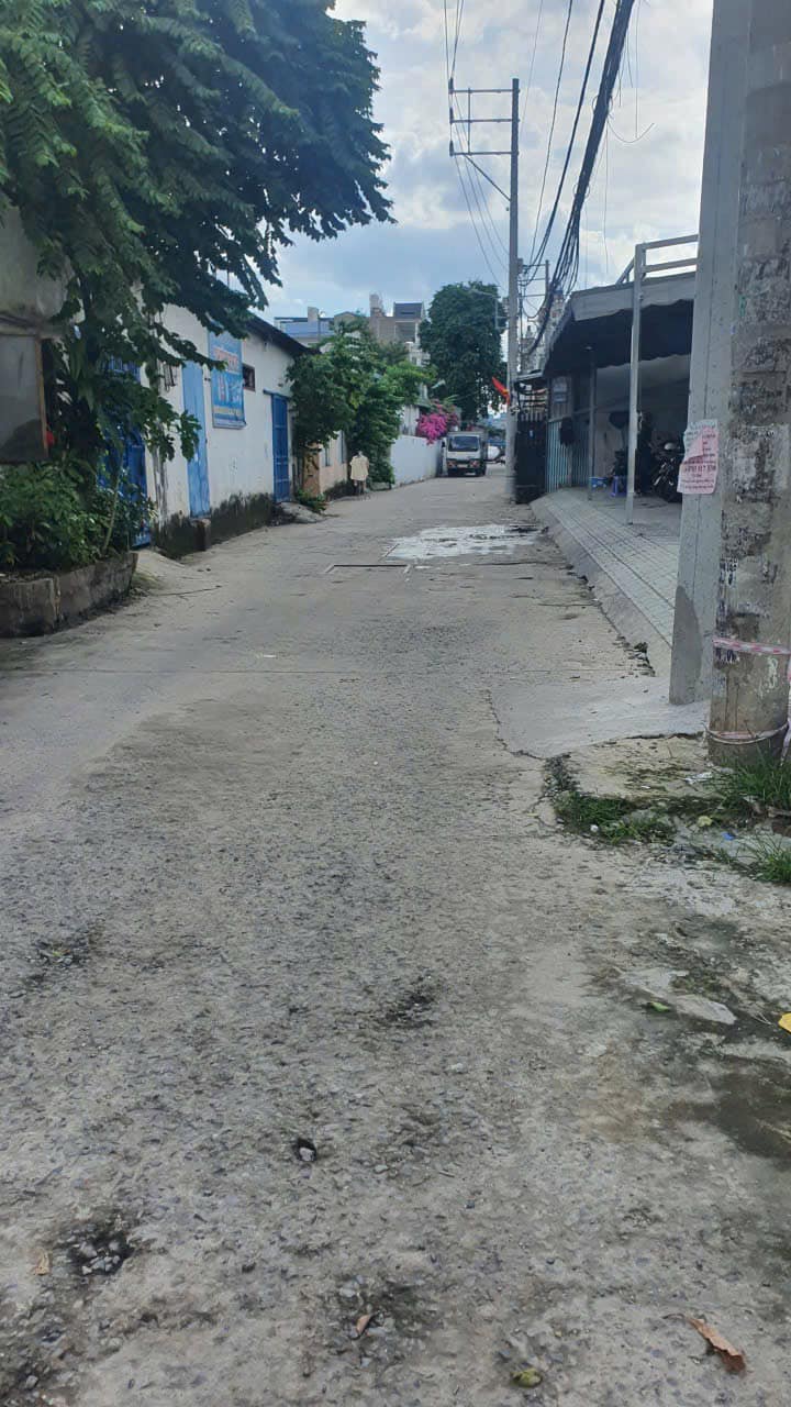 Nhà 1 trệt 1 lầu quận 12, giá 890 triệu - Đặc điểm thiết kế hấp dẫn!