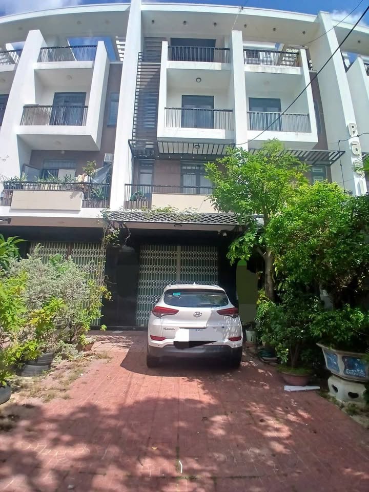 Nhà liền kề cho thuê tại phường Trần Phú, Quy Nhơn 80m² - Full nội thất, vị trí đẹp!