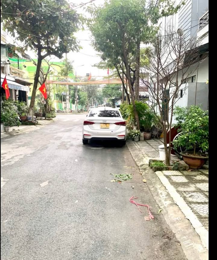 Nhà 2 tầng mặt tiền Hoá Sơn 3, Hải Châu, Đà Nẵng 56m² giá 6.85 tỷ - Thương lượng ngay!