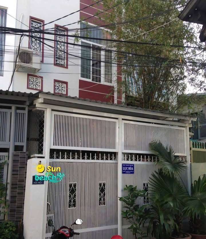 Nhà 3 tầng Đường Núi Một, Phường Phước Tiến, Nha Trang 70m² giá 3.8 tỷ - Vị trí đắc địa gần biển!