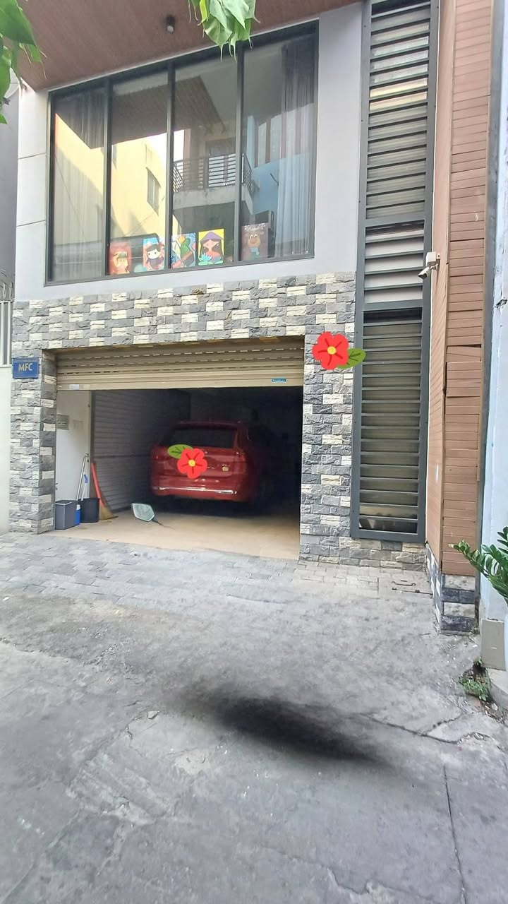 Nhà 5 tầng Quận 10, 37m² giá 9.99 tỷ - Đầu tư sinh lời ngay!