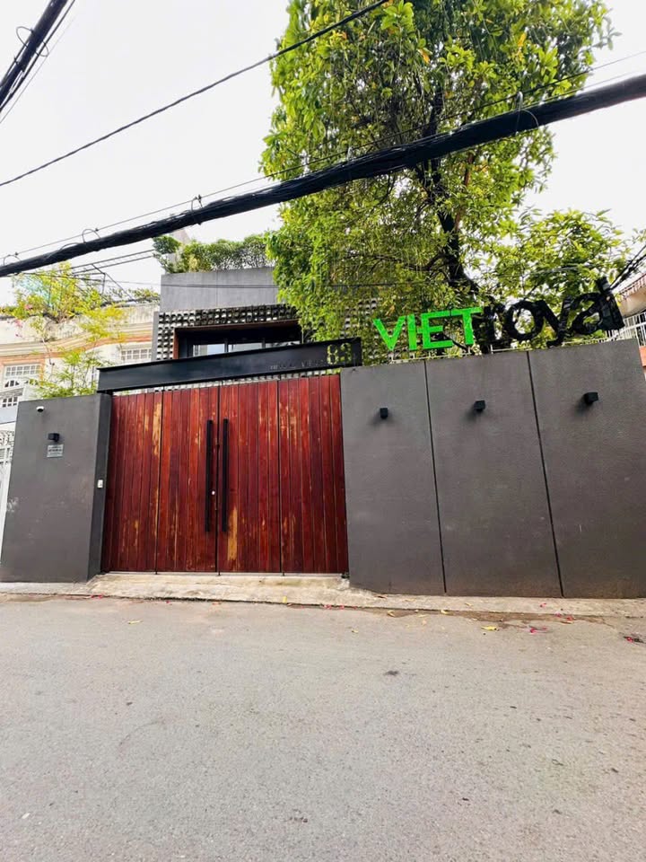 Đất Mặt Tiền Trần Hữu Trang 136m² giá 27.8 tỷ - Cơ hội đầu tư hiếm có!