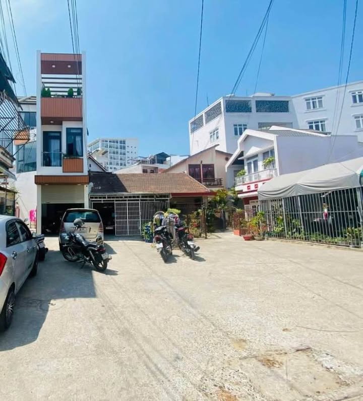 Đất xây dựng 138m² Đoàn Thị Điểm - Phường 4, Đà Lạt, Giá 9 tỷ - Đầu tư sinh lời hấp dẫn!