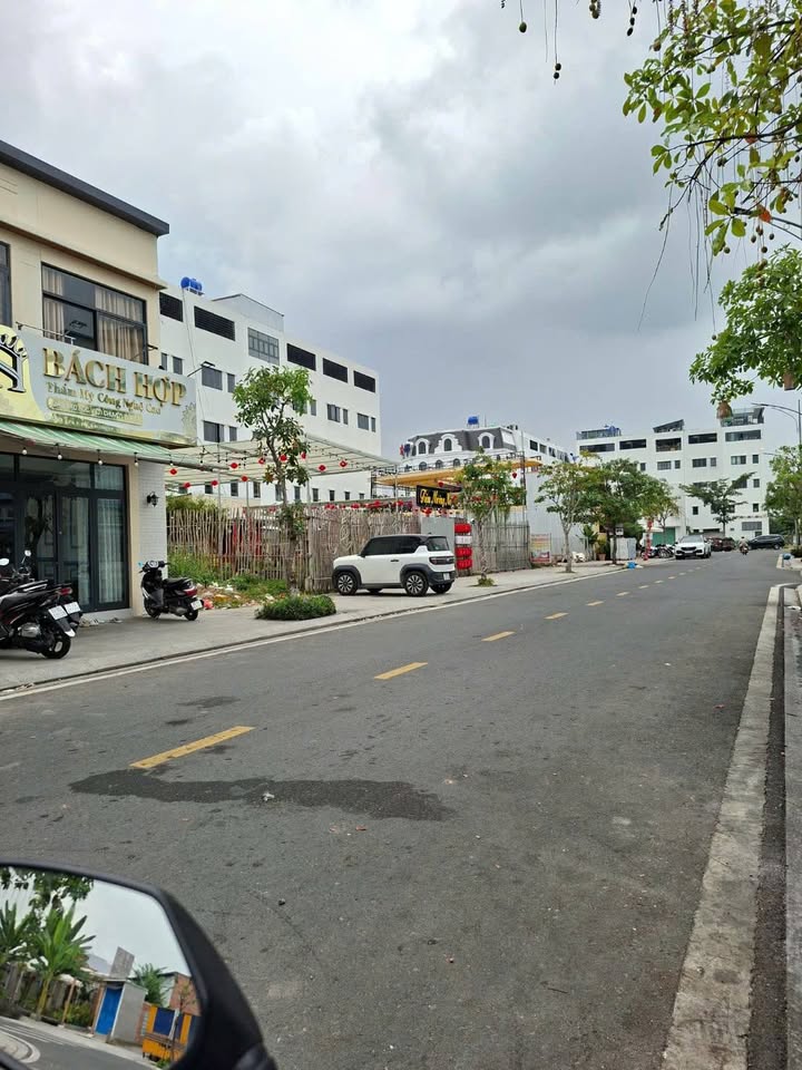 Đất nền phố Chợ Phú Khương Bến Tre 90m² giá 4.95 tỷ - Đối diện chợ đêm sầm uất!