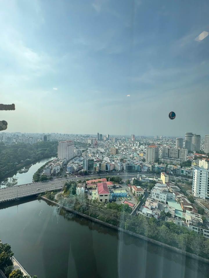 Căn hộ AQUA 3 Quận 1 2PN giá 25 triệu - Nội thất đầy đủ, sẵn sàng vào ở!