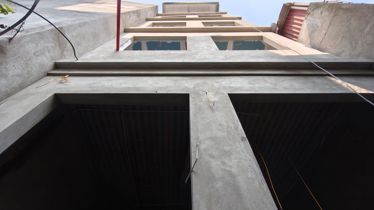 Nhà 6 tầng Đại La 42m² giá 12 tỷ - Đầy đủ giấy phép xây dựng!