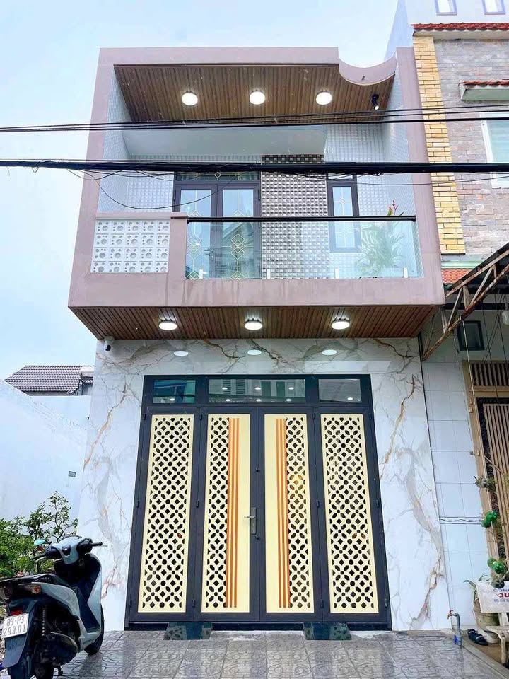 Nhà đẹp 90m² KDC Thới Nhựt 2 giá 5.799 tỷ - Căn duy nhất có phòng ngủ tầng trệt!