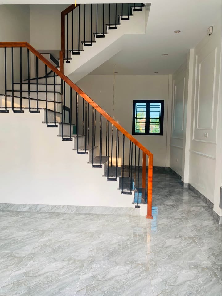 Nhà đẹp Trần Lãm 35m² giá 1.8 tỷ - Thiết kế hiện đại, ở ngay!