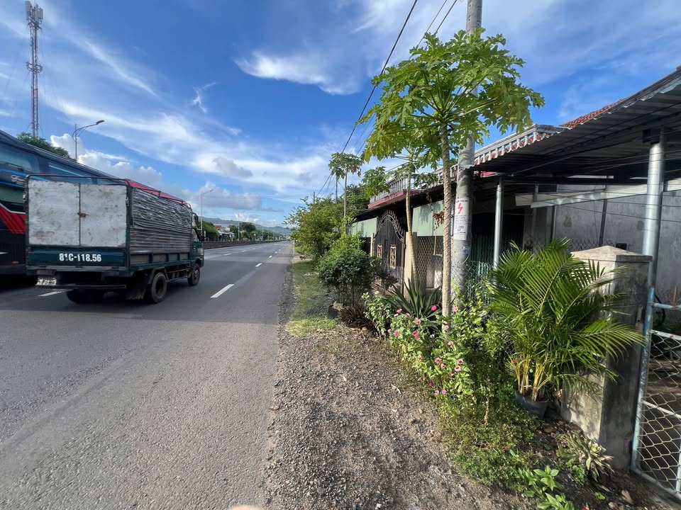 Nhà cấp 4 mặt tiền Quốc lộ 1A Thôn Phú Điềm 248m² giá 1.33 tỷ - Đầu tư sinh lời tốt!