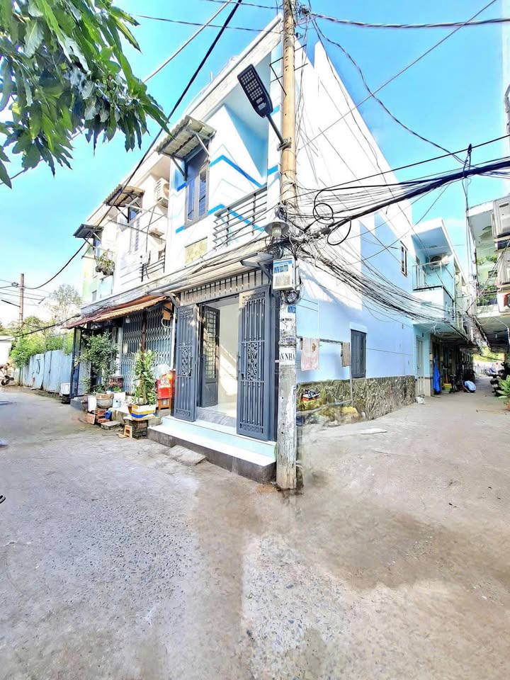 Căn hộ 2 mặt tiền 27m² giá 1.65 tỷ - Sổ hồng chính chủ, thuận tiện giao thông!