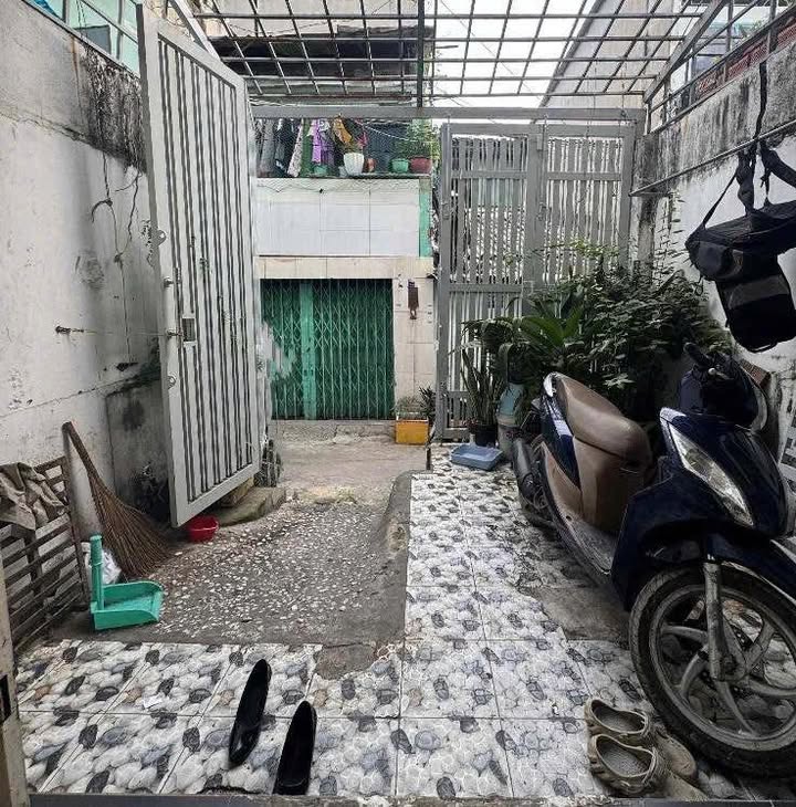 Nhà phố Bình Phú, Quận 6, Diện tích 60m², Giá 4 tỷ - Thiết kế nở hậu, sẵn sàng vào ở!