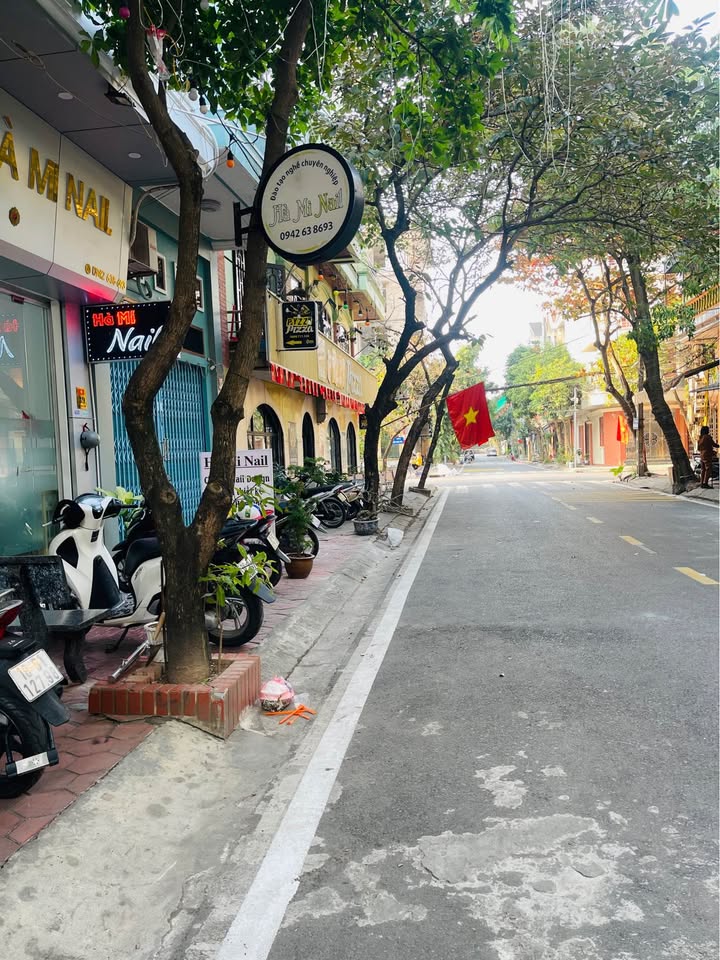 Nhà 3 tầng Bế Văn Đàn, Nam Định 48m² giá 3.6 tỷ - Dân trí cao, tiện ích đầy đủ!