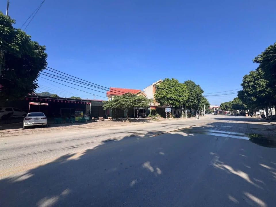 Bán đất mặt đường Bà Triệu - Diện tích 350m² - Vị trí kinh doanh đắc địa