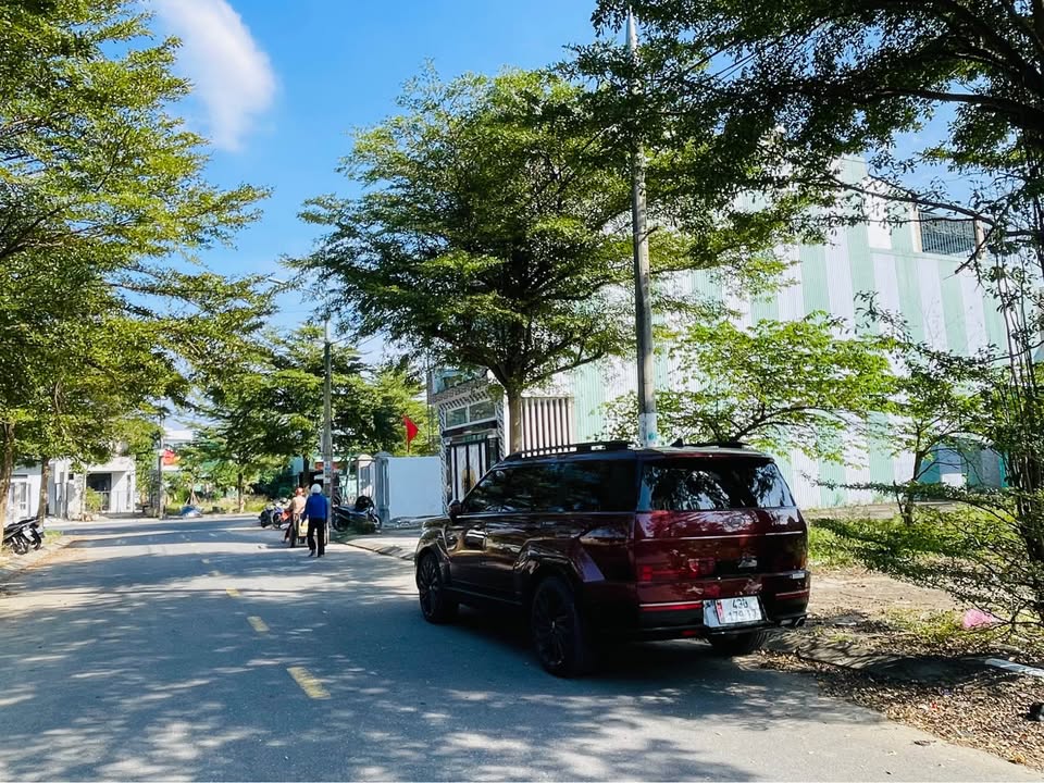 Đất nền Huyện Điện Bàn 120m² giá 2.5 tỷ - Sổ hồng chính chủ, thuận tiện giao thông!