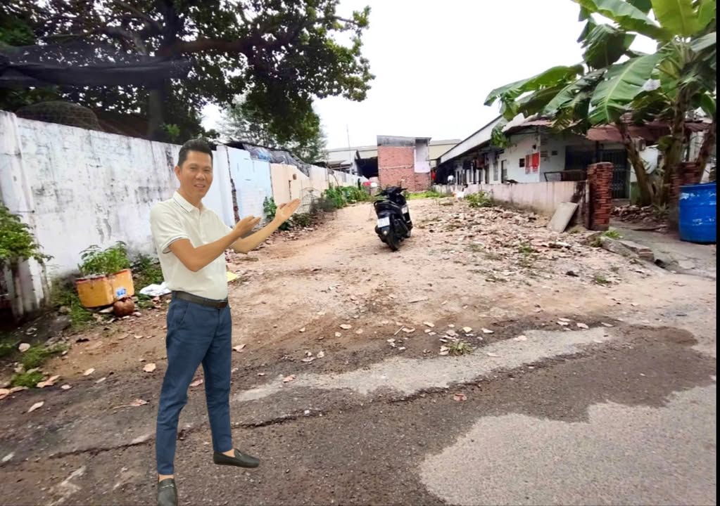 Lô đất 214m² tại Thủ Đức giá 13.5 tỷ - Tiềm năng cho xây CHDV