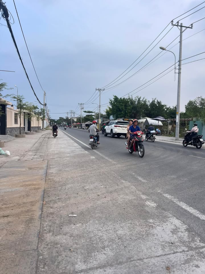 Đất mặt tiền Nguyễn Bình, Nhà Bè 136m² giá 5.3 tỷ - Cơ hội đầu tư hiếm có!