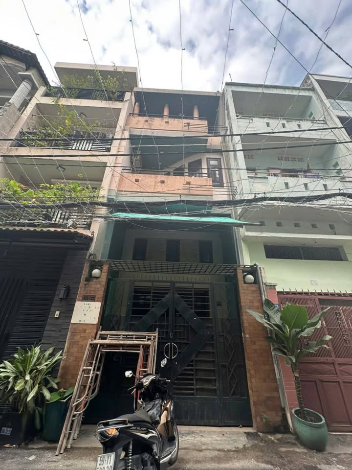 Nhà đẹp 4 tầng HXH Huỳnh Văn Bánh 76m² giá 15.8 tỷ - Đầu tư sinh lời