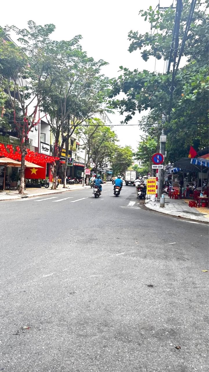 Nhà 3 tầng mặt tiền Lương Nhữ Hộc, Đà Nẵng 75m² giá 9 tỷ - Đầu tư sinh lời ngay!