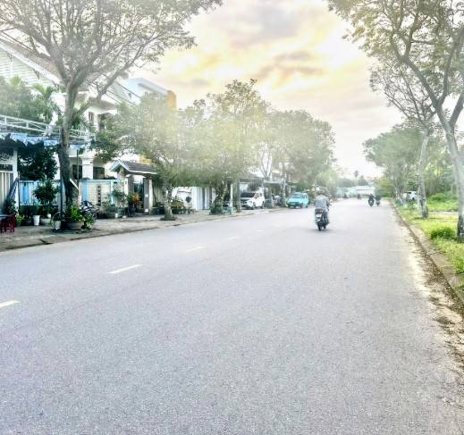 Đất nền đường Nguyễn Hồng Ánh, Hòa Vang 95m² giá 5.7 tỷ - Kinh doanh sầm uất ngay!