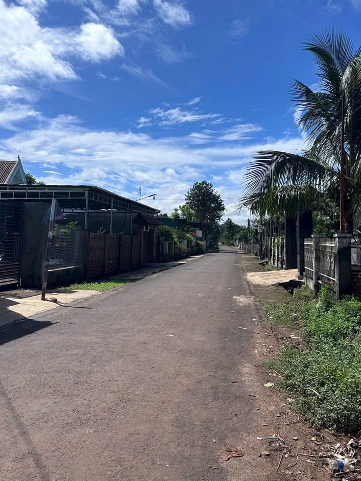 Đất nền Hòa Khánh, Buôn Ma Thuột 150m² giá 750 triệu - Đường nhựa đẹp, tiện ích xung quanh!