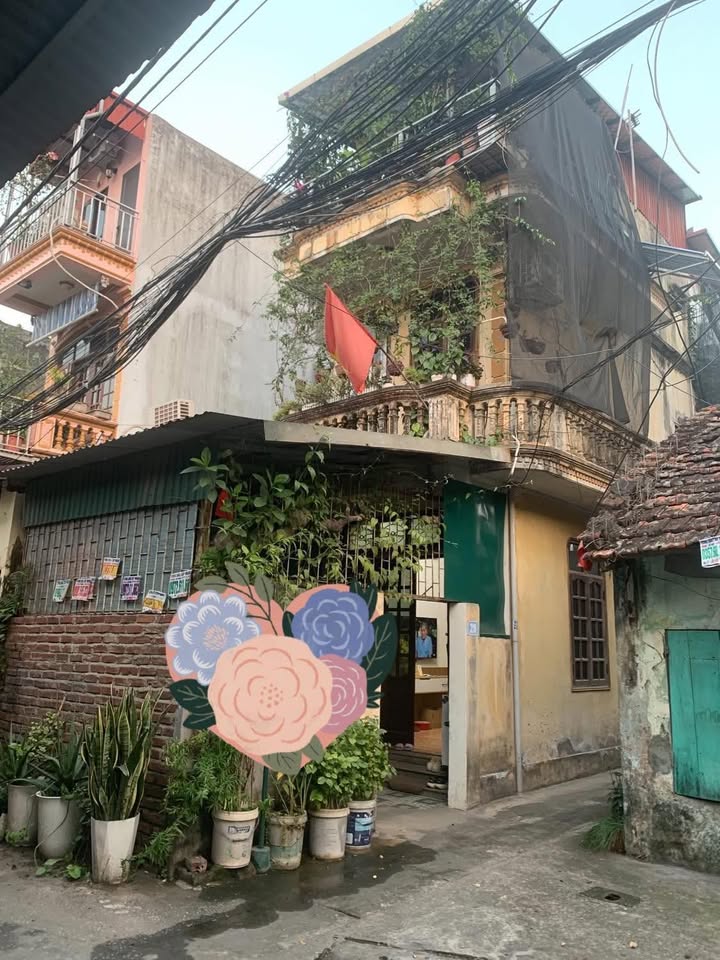 Nhà góc 2 mặt thoáng Phường Sơn Tây 50m² giá 3.x tỷ - Vị trí vàng đắc địa!