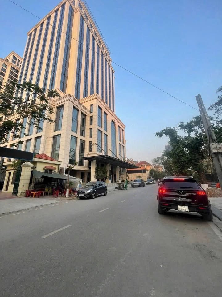 Bán Nhà Mặt Đường Trần Quang Khải, Quận Ngô Quyền 90m² giá 20.3 tỷ - Vị trí kinh doanh đắc địa!