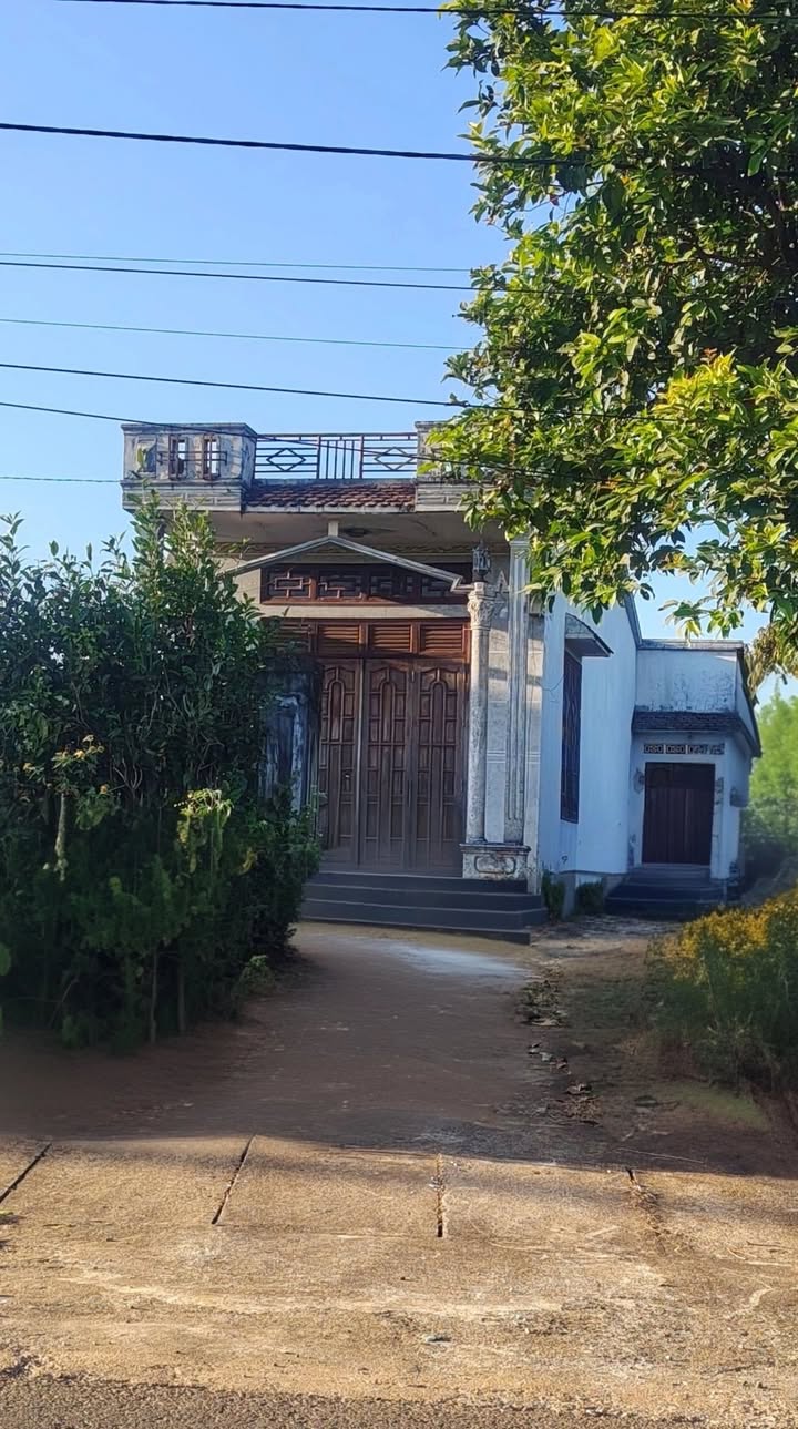 Nhà bán tại Thị trấn Ia Kha, Huyện Ia Grai, 570m² - Giá chỉ 1 tỷ VND, thương lượng cho khách hàng!