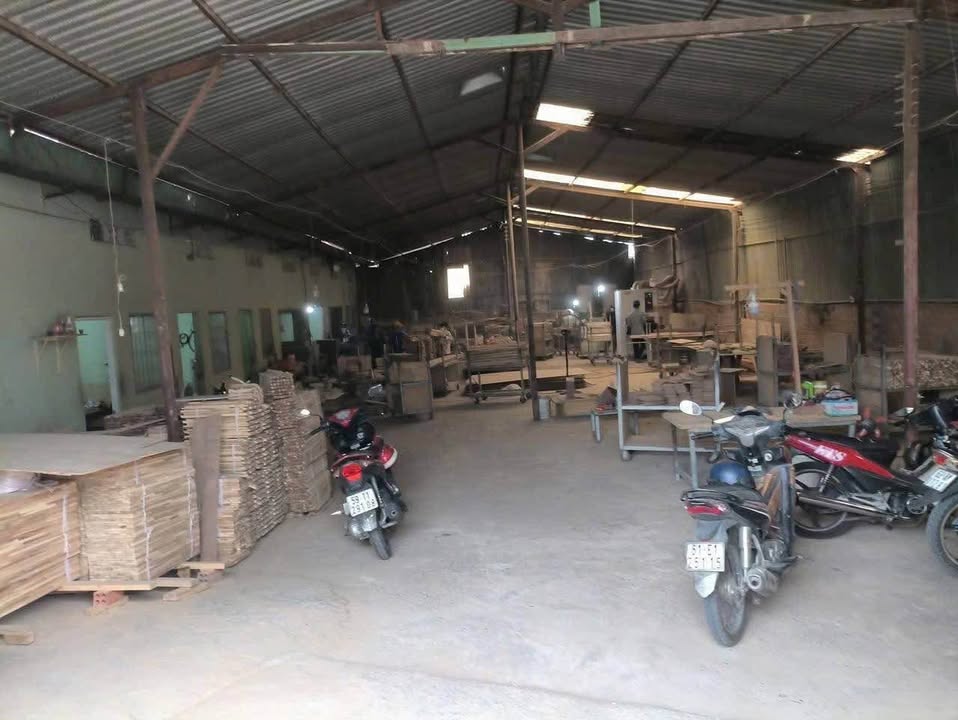 Nhà xưởng bán gấp Phường Dĩ An 392m² giá 9 tỷ - Đầu tư sinh lời ngay!