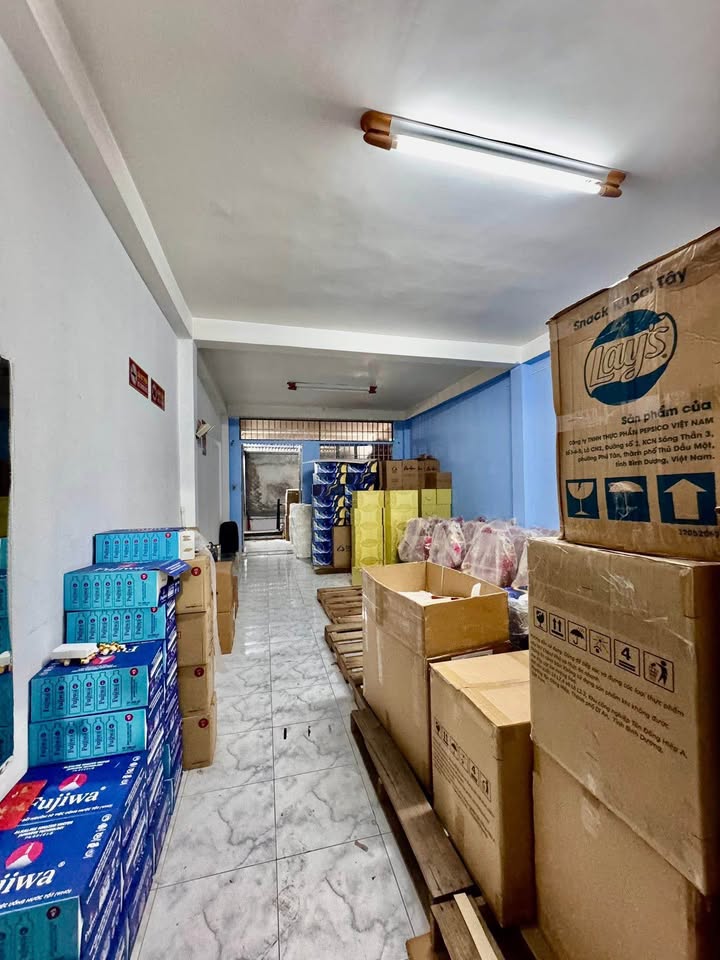 Nhà mặt tiền Cộng Hoà, P13, Tân Bình 152m² giá 28 tỷ - Đầu tư sinh lời ngay!