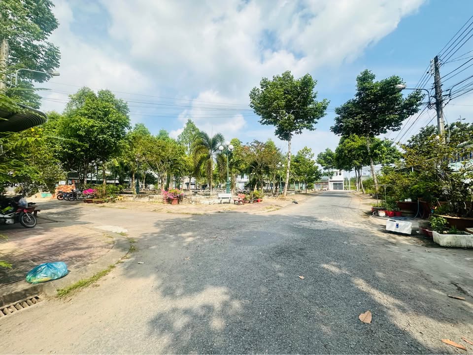 Nhà cấp 4 Đường Ô tô, Phường Trường An, Vĩnh Long 81m² giá 1.69 tỷ - Sẵn sàng vào ở ngay!