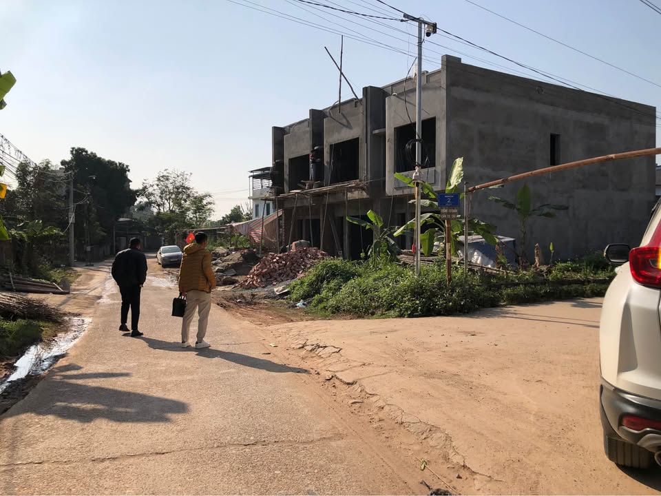 Lô đất Phường Thịnh Đán 100m² giá 1.6 tỷ - Sổ đỏ chính chủ, vị trí đẹp!