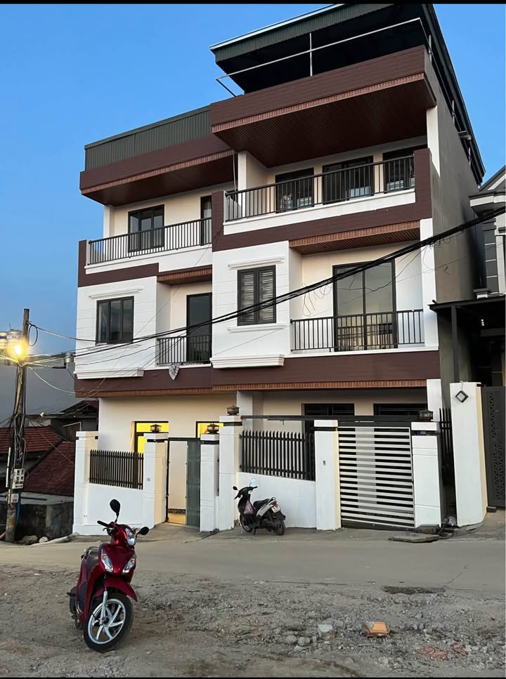 Nhà 3 tầng Phường Hà Lầm, 56m² giá 3 tỷ - Sẵn sàng giao ngay!