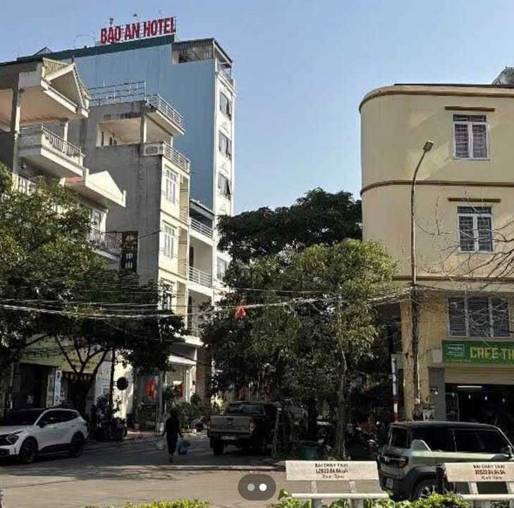 Lô góc 2 mặt tiền Bãi Cháy 75m² giá 9 tỷ - Đầu tư sinh lời ngay!