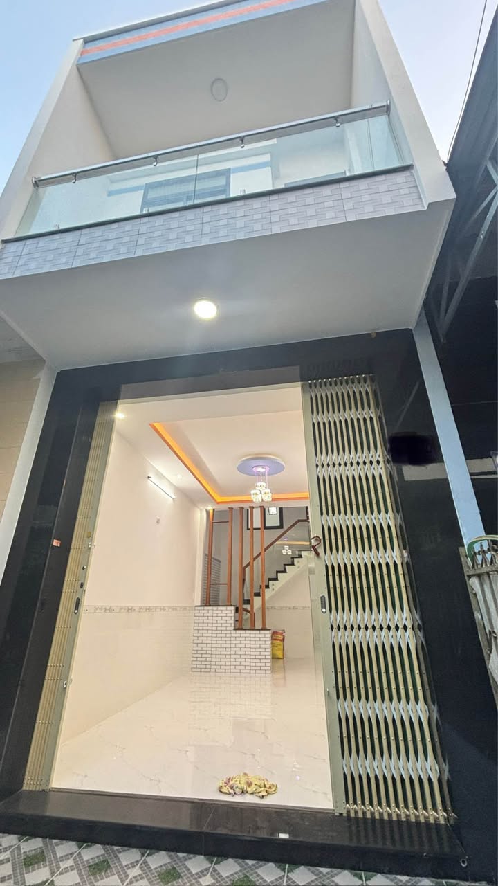 Nhà hẻm Tháp Đôi, Quy Nhơn 67m² giá 2.x tỷ - Sân đậu xe máy thoải mái!